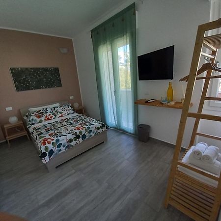 Stasonis Hotell Quartu SantʼElena Exteriör bild