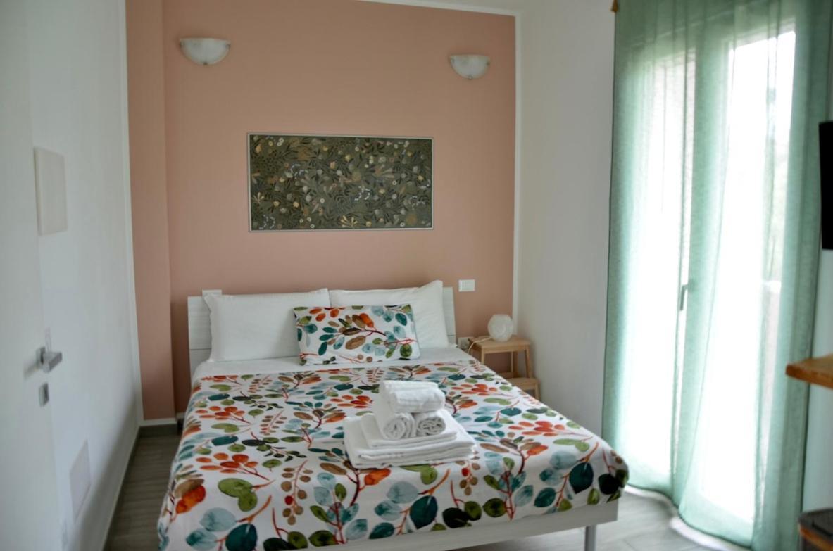 Stasonis Hotell Quartu SantʼElena Exteriör bild