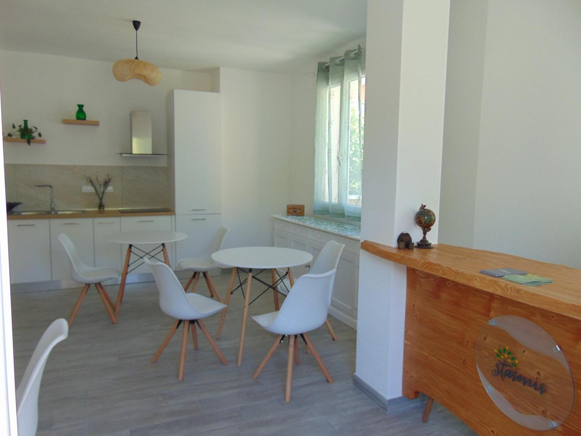 Stasonis Hotell Quartu SantʼElena Exteriör bild