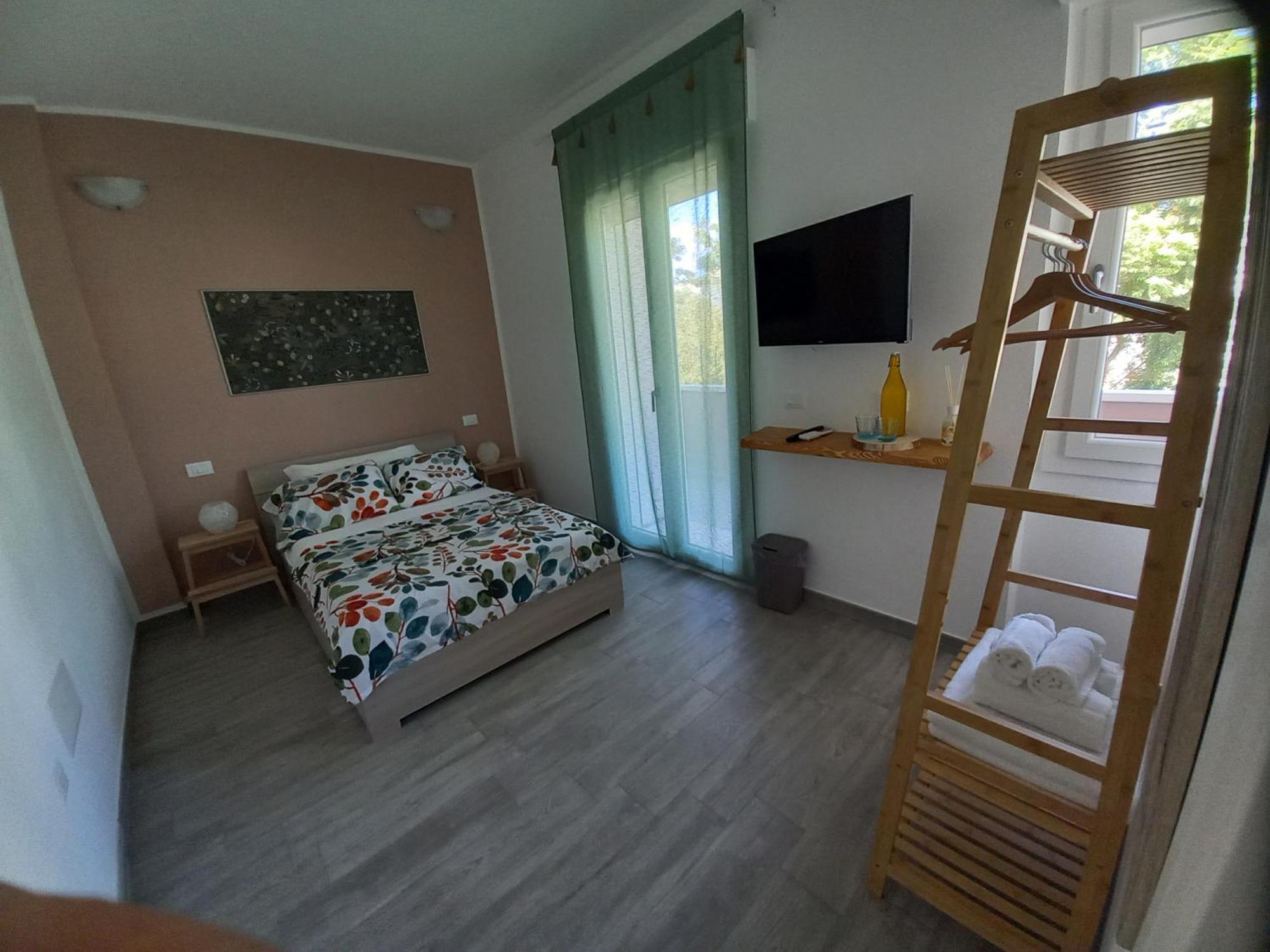 Stasonis Hotell Quartu SantʼElena Exteriör bild